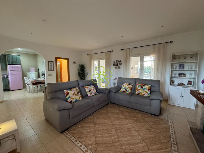 Image No.12-3 Bed Villa for sale