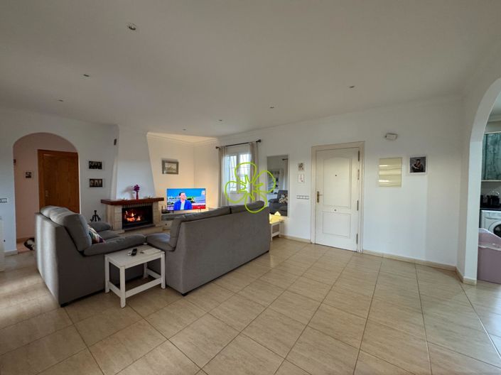 Image No.14-3 Bed Villa for sale