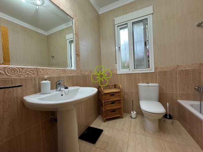 Image No.23-3 Bed Villa for sale