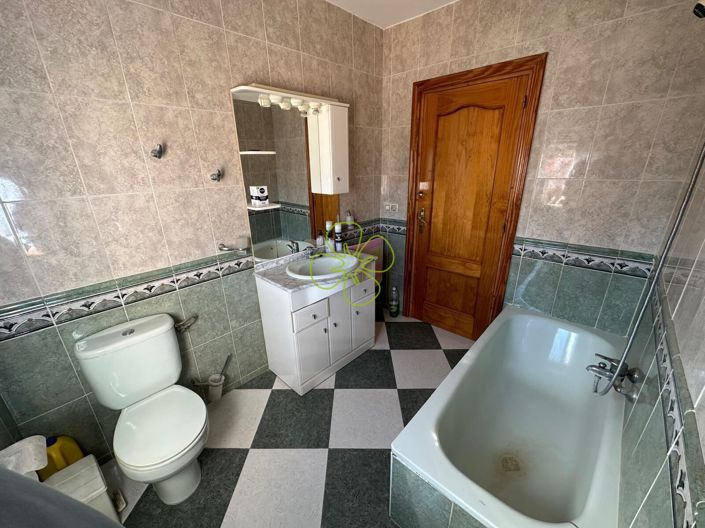 Image No.10-6 Bed Village House for sale