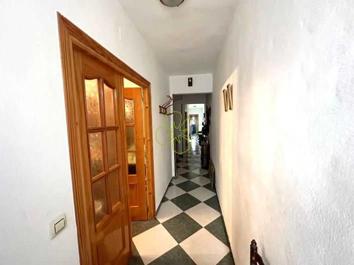 Image No.2-6 Bed Village House for sale