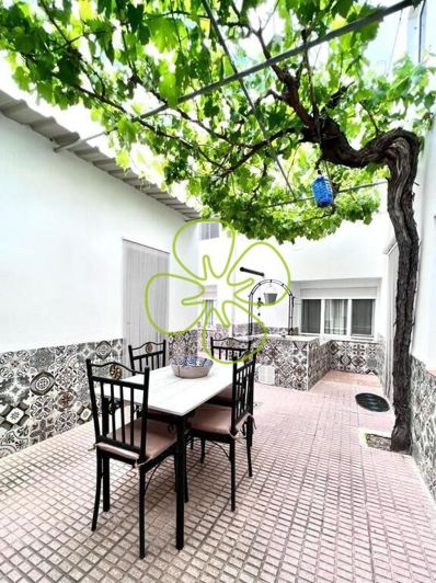 Image No.1-4 Bed Village House for sale