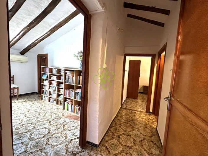 Image No.12-4 Bed Village House for sale