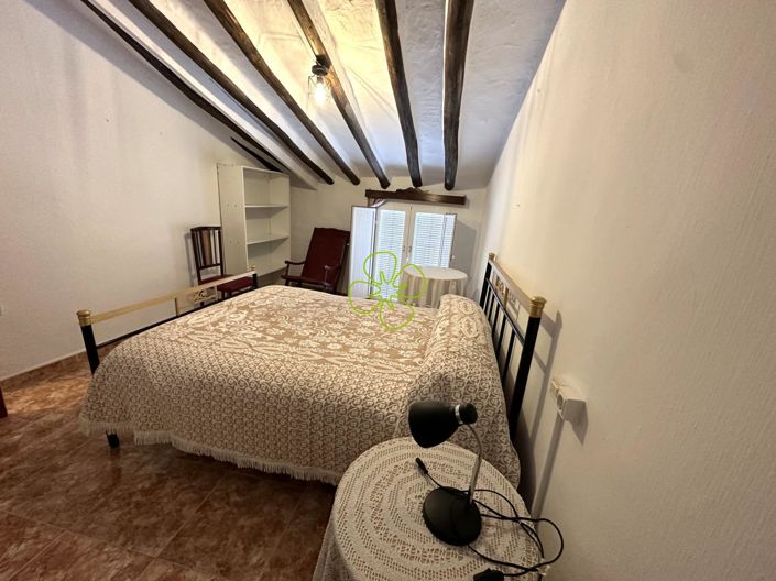 Image No.14-4 Bed Village House for sale