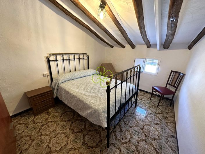 Image No.15-4 Bed Village House for sale