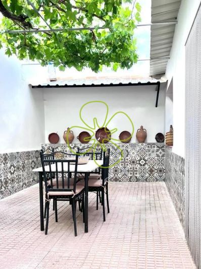 Image No.2-4 Bed Village House for sale