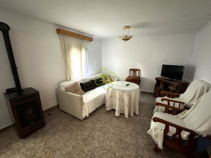 Image No.3-4 Bed Village House for sale