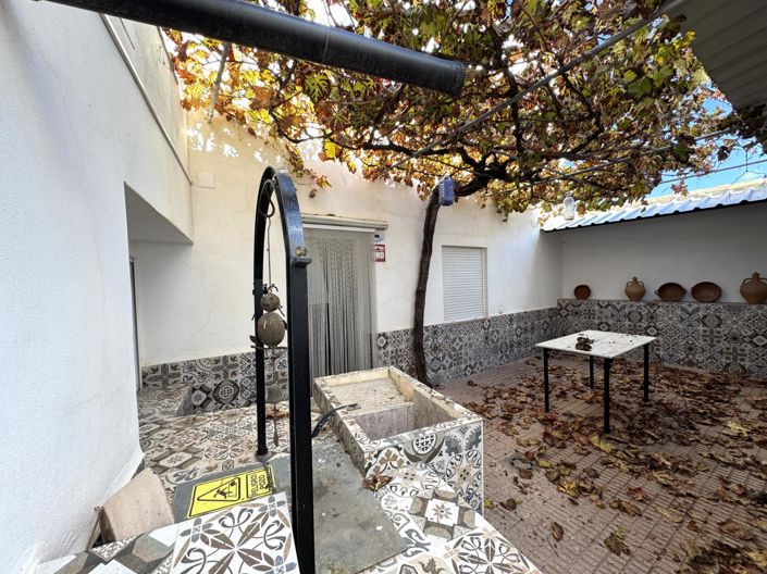 Image No.6-4 Bed Village House for sale