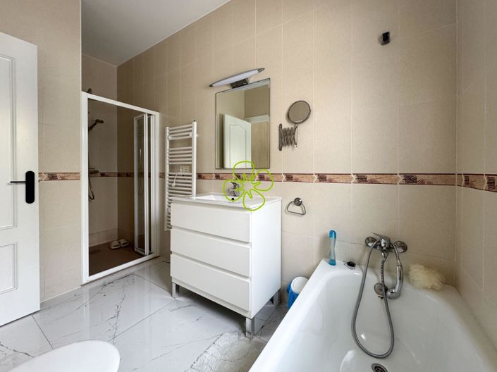 Image No.18-4 Bed Villa for sale