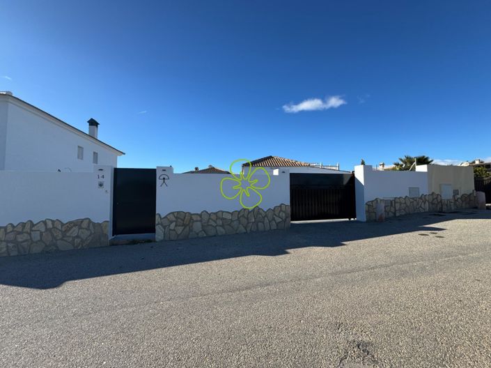 Image No.31-4 Bed Villa for sale