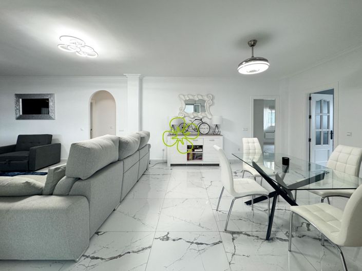 Image No.8-4 Bed Villa for sale