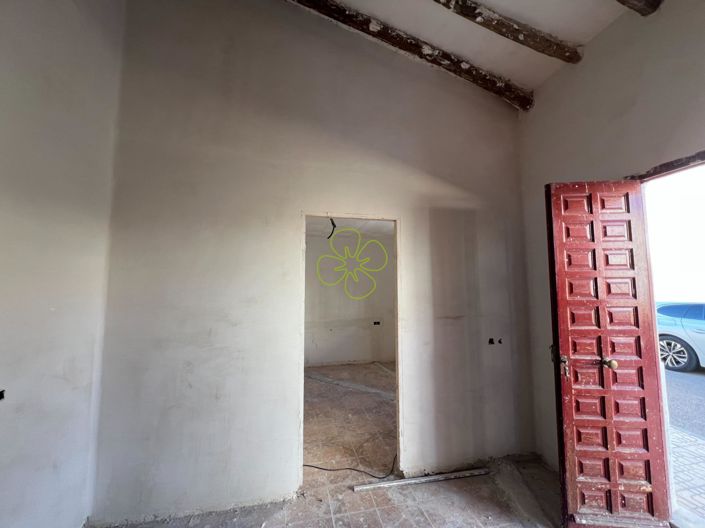 Image No.2-4 Bed Village House for sale