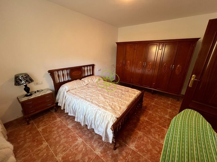 Image No.16-4 Bed Village House for sale