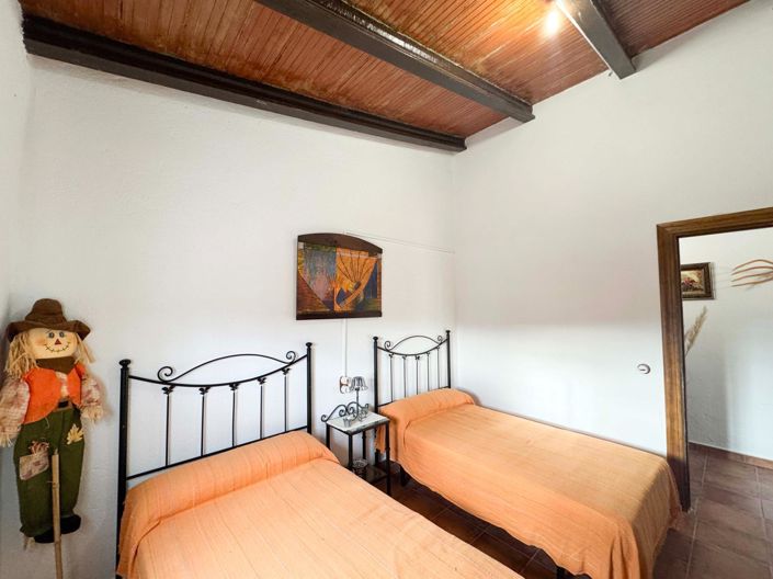 Image No.11-2 Bed Villa for sale