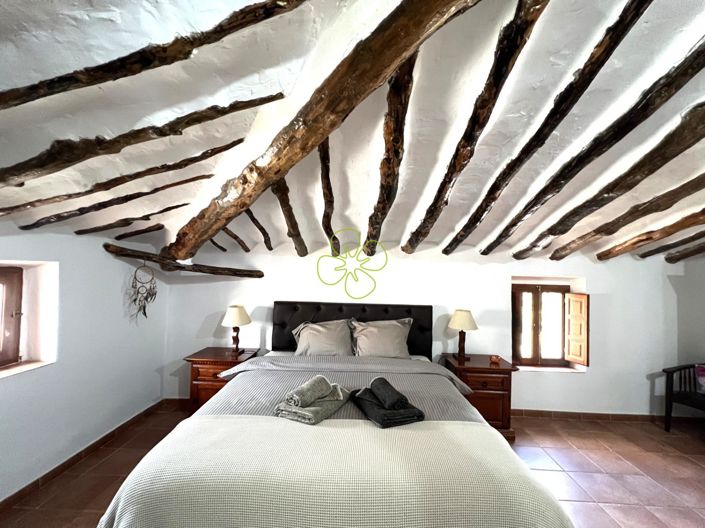 Image No.17-6 Bed Cortijo for sale