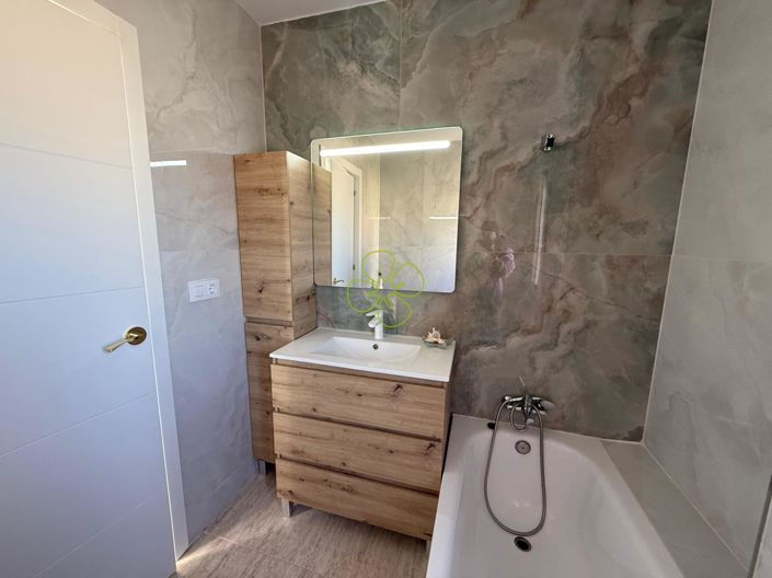 Image No.17-4 Bed Villa for sale