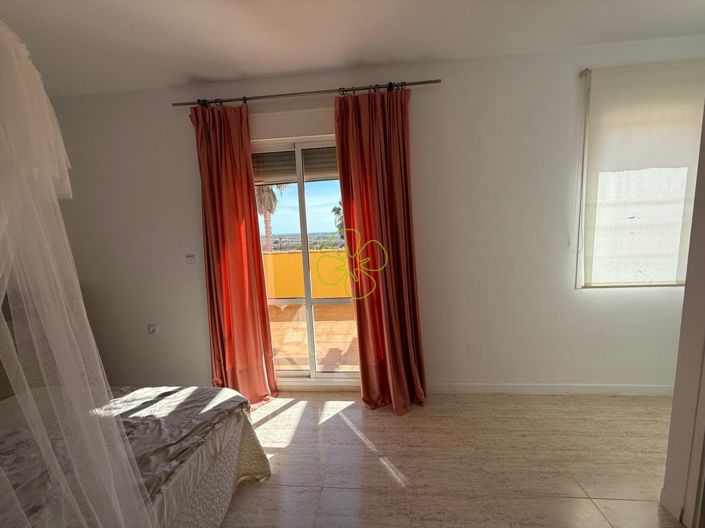 Image No.22-4 Bed Villa for sale