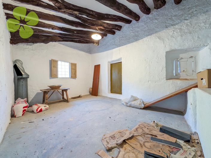 Image No.16-4 Bed Cortijo for sale