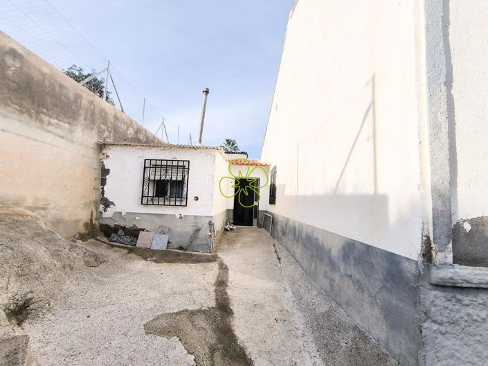 Image No.23-4 Bed Cortijo for sale