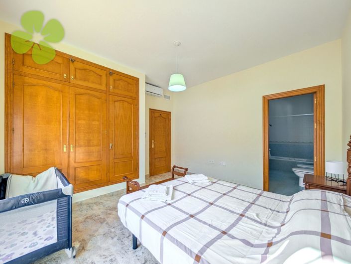 Image No.12-3 Bed Villa for sale