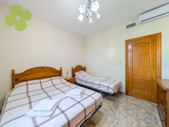 Image No.18-3 Bed Villa for sale