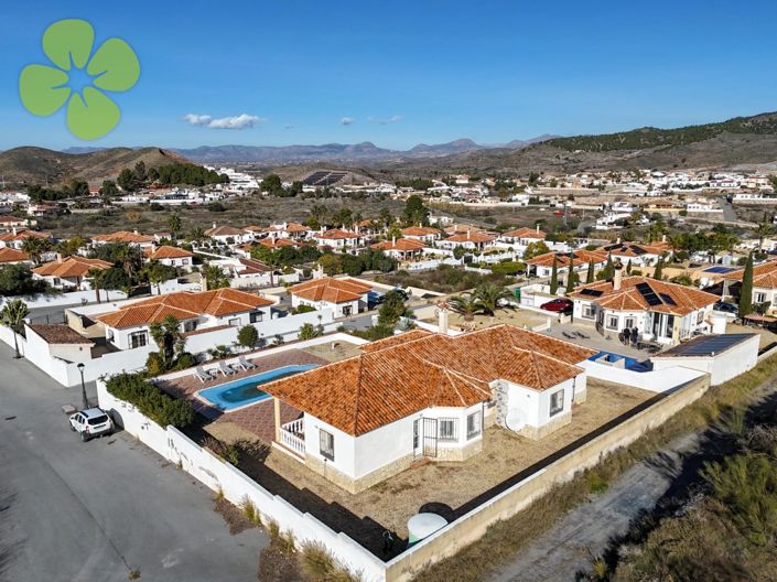 Image No.28-3 Bed Villa for sale