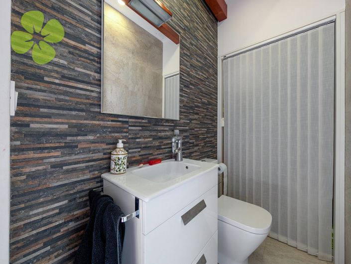 Image No.11-3 Bed Village House for sale