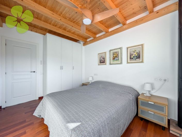 Image No.20-3 Bed Village House for sale