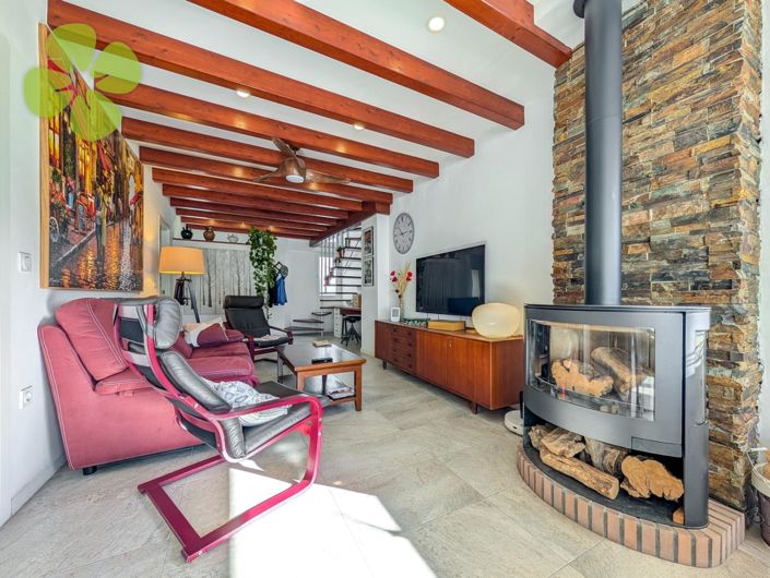 Image No.9-3 Bed Village House for sale