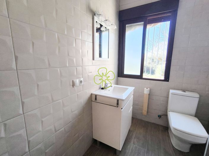 Image No.19-3 Bed Villa for sale