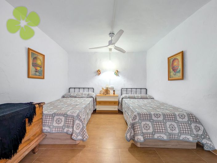 Image No.16-3 Bed Village House for sale