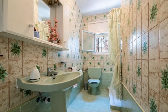 Image No.12-5 Bed Villa for sale