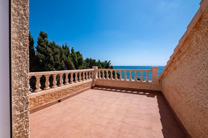 Image No.18-5 Bed Villa for sale