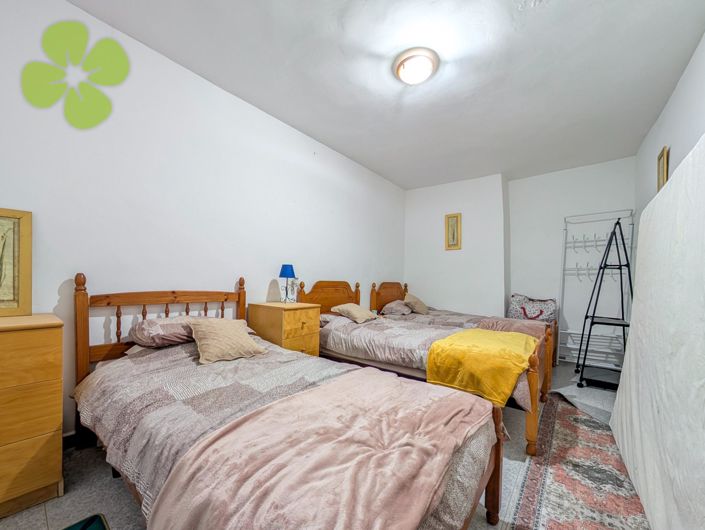 Image No.17-6 Bed Village House for sale