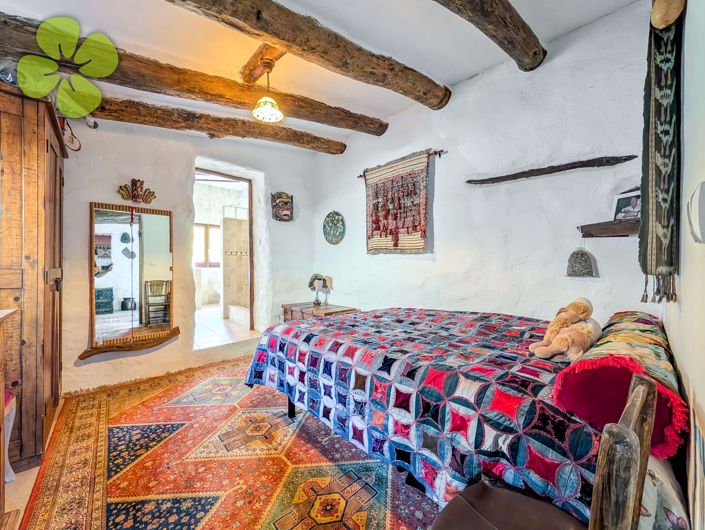 Image No.16-3 Bed Country House for sale