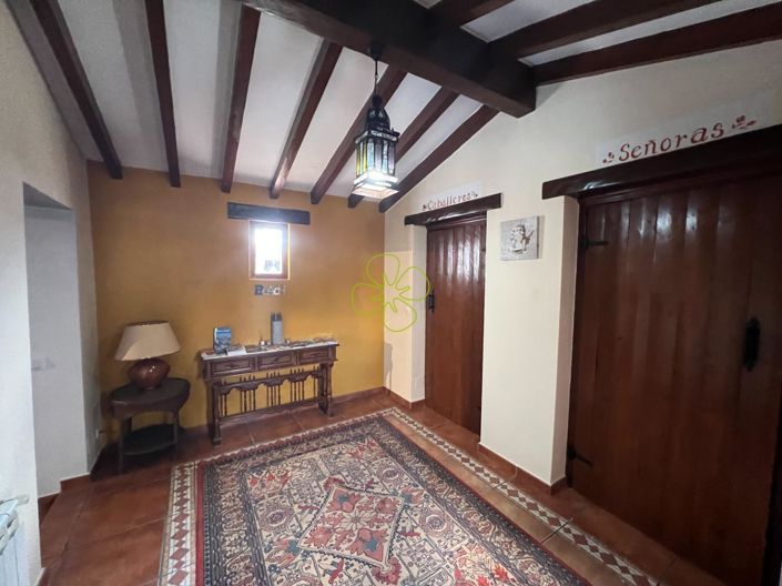 Image No.14-6 Bed Country House for sale