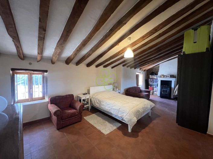 Image No.8-6 Bed Country House for sale