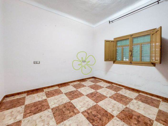 Image No.14-3 Bed Apartment for sale