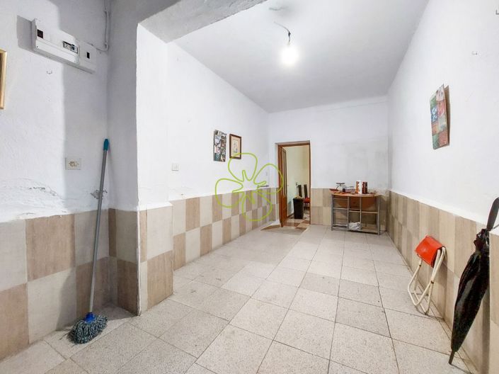 Image No.18-3 Bed Apartment for sale