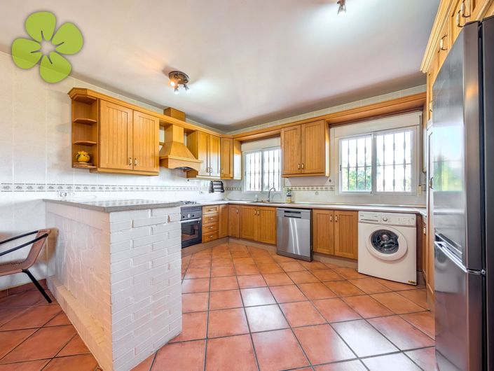 Image No.7-3 Bed Villa for sale