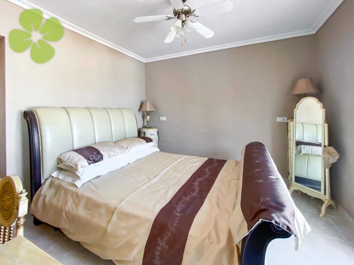 Image No.14-5 Bed Villa for sale