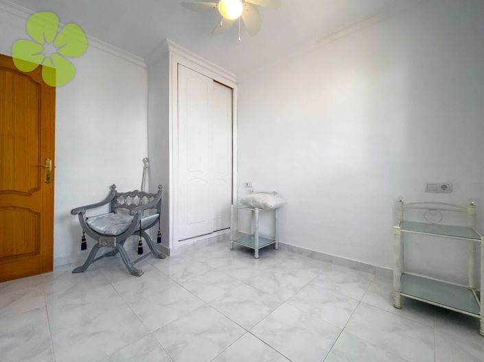 Image No.18-5 Bed Villa for sale