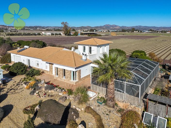 Image No.25-3 Bed Villa for sale