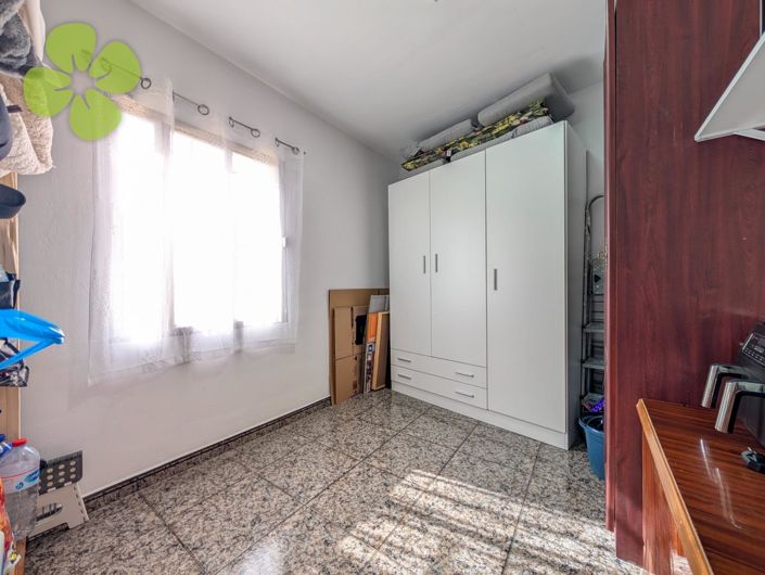 Image No.14-3 Bed Country House for sale