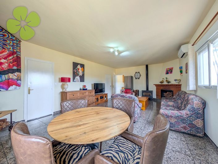 Image No.8-3 Bed Country House for sale