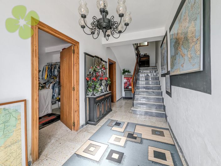 Image No.4-7 Bed Village House for sale