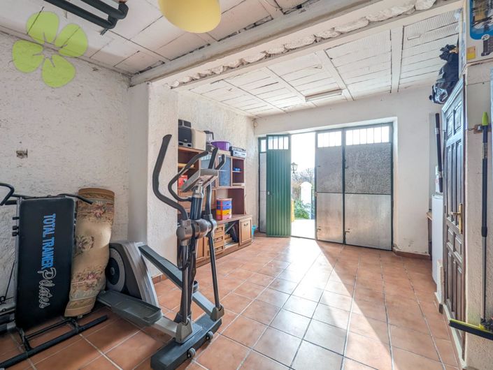 Image No.30-4 Bed Country House for sale