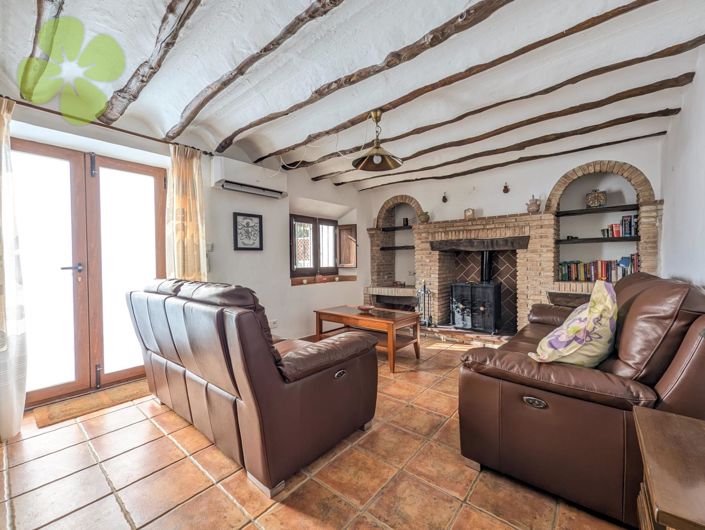 Image No.10-4 Bed Country House for sale