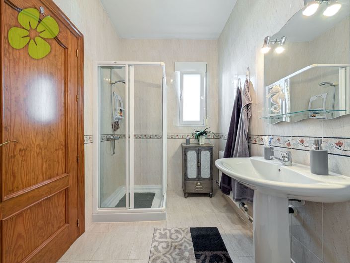 Image No.14-3 Bed Villa for sale