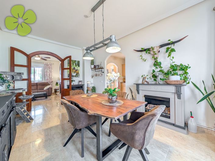 Image No.7-3 Bed Villa for sale